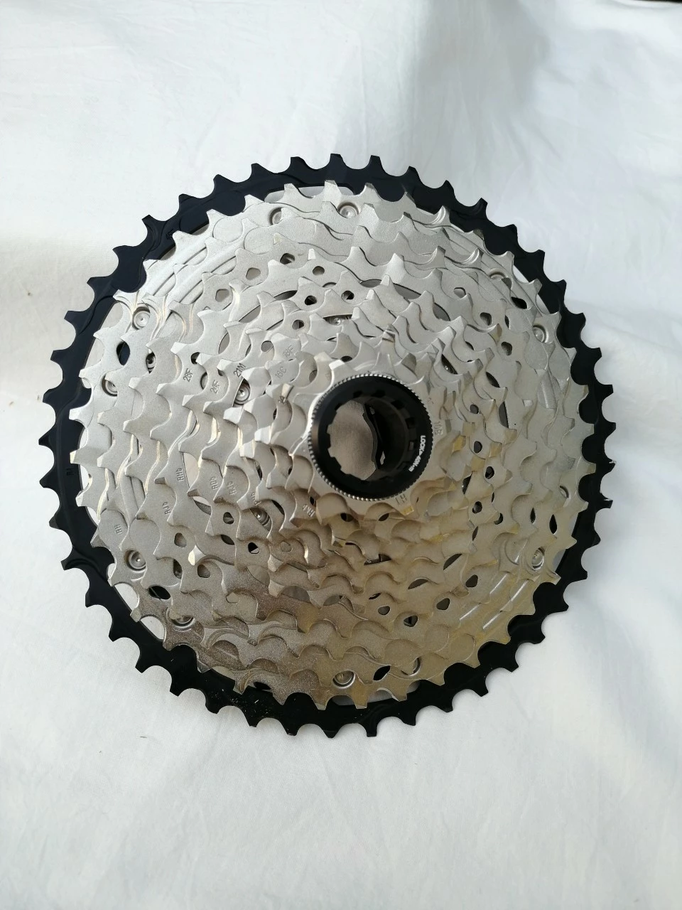 Shimano SLX Kassette 12-fach CSM7100 10-45 Zähne Werkstattverpackung 1 Shimano SLX Kassette 12-fach CSM7100 10-45 Zähne Werkstattverpackung