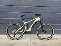 BESV TRS 1.5 Khaki Sand Matt 630 Wh