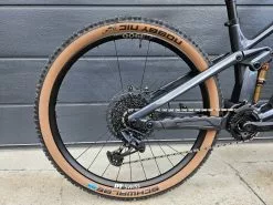 Simplon Rapcon Pmax TQ Gr. M GX1 Eagle 520Wh 18,7kg 8 Simplon Rapcon Pmax TQ Gr. M GX1 Eagle 520Wh 18,7kg -Shimano Verkäufe Simplon Rapcon TQ grau 2023 4 1280x1280