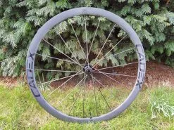 Cadex 36 Disc Carbon Tubeless Vorderrad