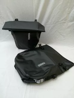 Thule HR-Tasche Shield Paar Schwarz 13l Gepäckträgertasche