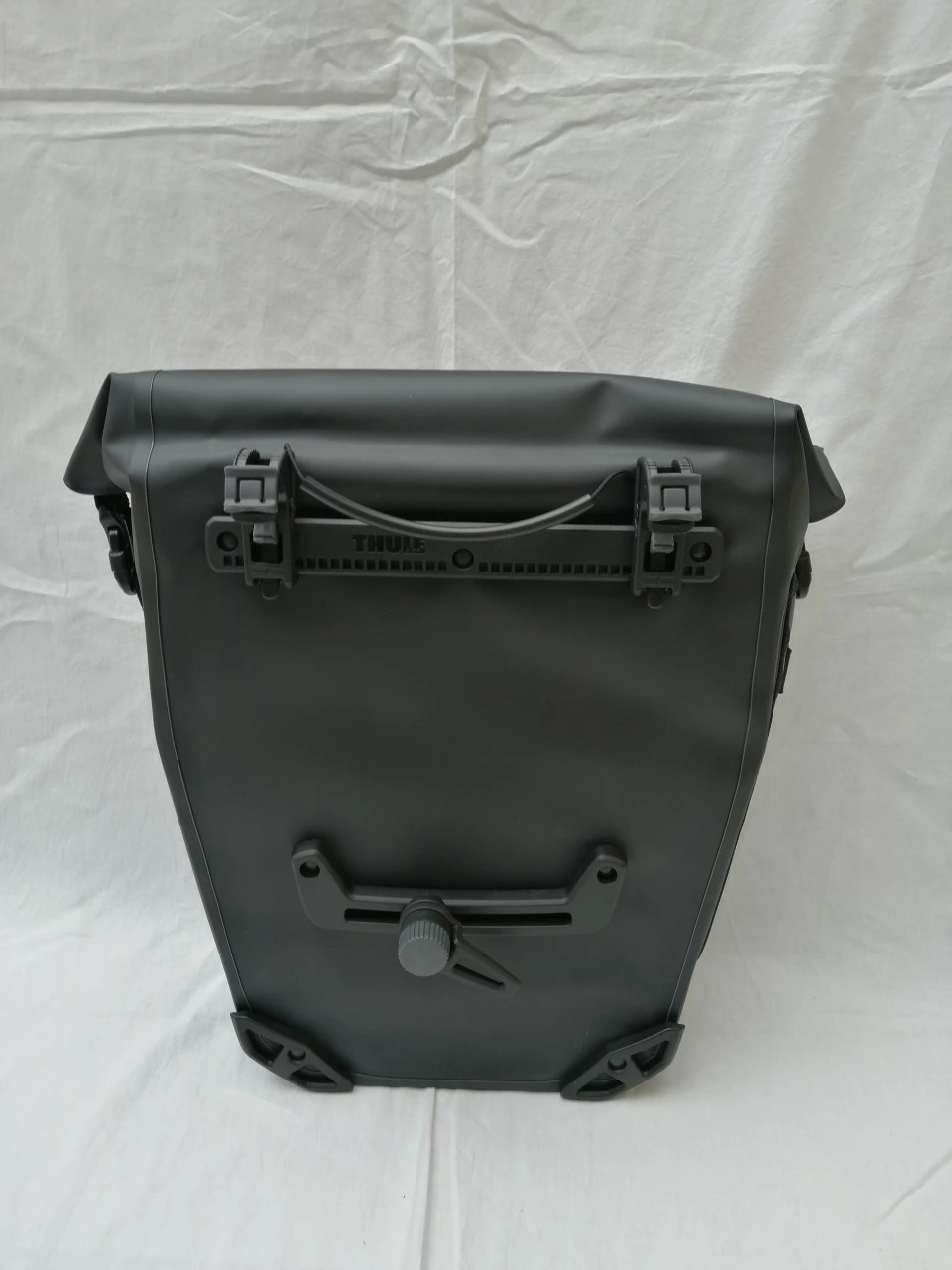 Thule HR-Tasche Shield Paar Schwarz 25l Gepäckträgertasche 2 Thule HR-Tasche Shield Paar Schwarz 25l Gepäckträgertasche – Bild 2
