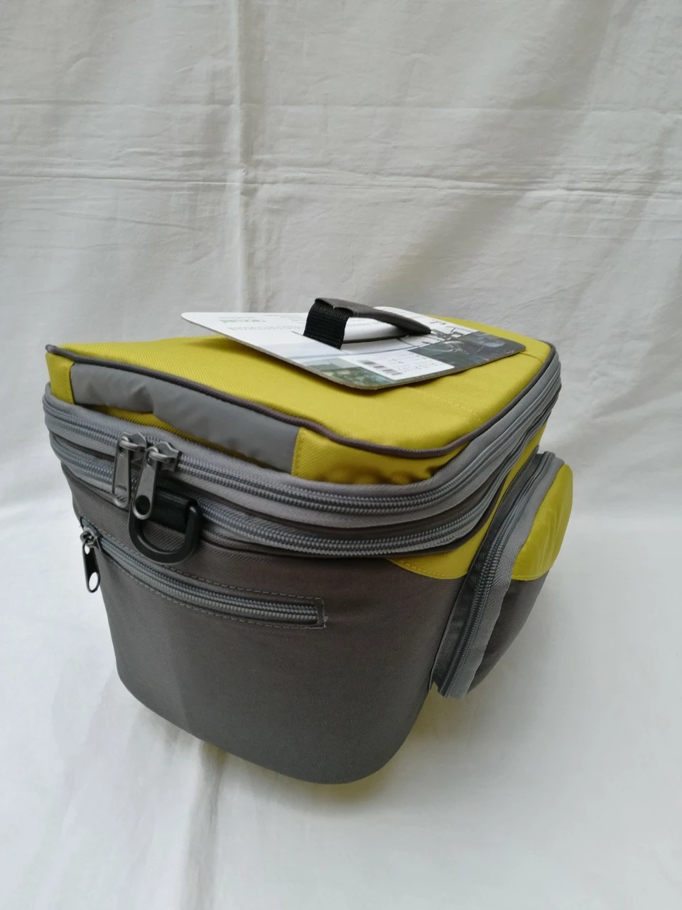 Racktime Gepäckträgertasche Talis Plus Trunk Bag Carbon Schwarz / Stone Grau 4 Racktime Gepäckträgertasche Talis Plus Trunk Bag Carbon Schwarz / Stone Grau – Bild 4